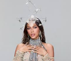 Anitta anuncia oito cidades para os Ensaios do Carnaval 2027; BH está na lista