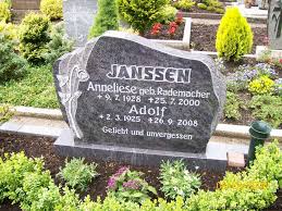 Grab von Adolf Janssen (02.03.1925-26.09.2008), Friedhof Marcardsmoor - ma233