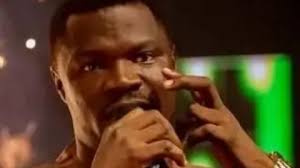 Popular Nigerian gospel singer Toluwanisings dies - BBC