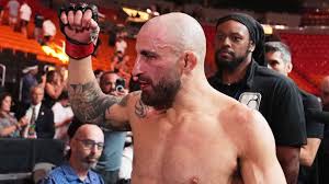 Volkanovski vs. Lopes Rematch Set for UFC 325: Controversy and Reactions