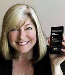 The Samsung Galaxy SIII may be here, but Michele Thompson doesn&#39;t want to put the SII down. - 7023509