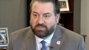 Former Arizona Attorney General Mark Brnovich dies at age 59