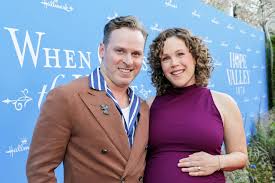'When Calls the Heart' stars Erin Krakow, Ben Rosenbaum reveal birth of their first baby