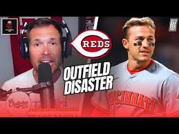 Cincinnati Reds Outfield Problems Are Getting Worse 🚨 | Reds Biggest Weakness Breakdown