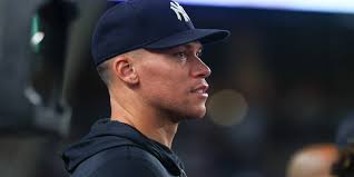 Aaron Judge takes batting practice prior to his return to Yankees' lineup