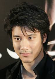 Both Joey and Lee Hom sing so well. I think they would make a great couple. - 420004