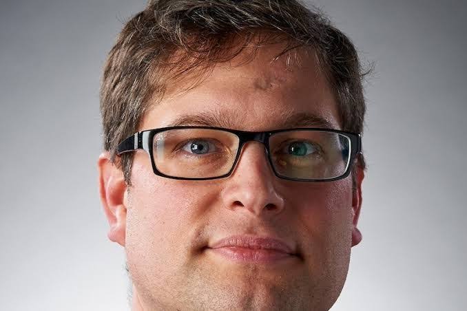 Interviews with David Galbreath and David Campbell probe war, technology, and visual politics; Galbreath warns European militaries lack weapons to match US impact in Ukraine