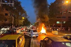 آتش زدن فروشگاه قرآن و ادعیه در بجنورد