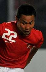 Muhammad Ridwan (c) AFP. Bola.net - Pelatih Sriwijaya FC, Ivan Kolev memberikan libur selama empat hari, 30 Desember 2010-2 Januari 2011 kepada lima ... - ridwan_malaysia-afp