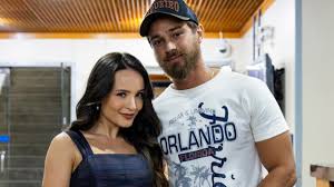 André Luiz Frambach reage a post de Larissa Manoela sobre estreia na novela: 'Me faz chorar não'