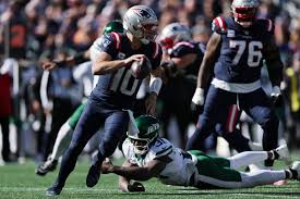 Romeo Doubs suffers shoulder injury on touchdown catch vs. Jets - Pats Pulpit