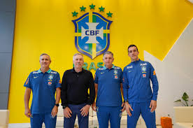 Ancelotti se reúne com técnicos das seleções de base do Brasil na Granja Comary