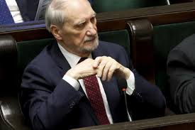 Antoni Macierewicz może usłyszeć zarzuty. Jest decyzja, będzie głosowanie ws. immunitetu
