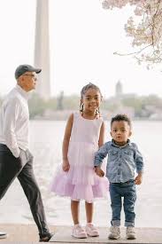 Barack Obama's Surprise Cherry Blossom Photobomb Goes Viral