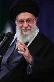 تصاویری از رهبرانقلاب در دیدار امروز با خانواده شهدای اقتدار