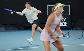Gadecki and Peers on track to defend Australian Open mixed doubles title