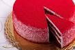 Image result for ‫کیک قرمز مخملی کیکی 300 دلاری‬‎