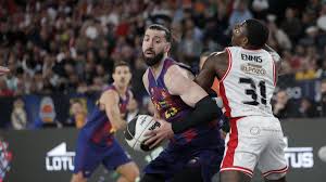 Shengelia, disponible; Miles Norris, fuera