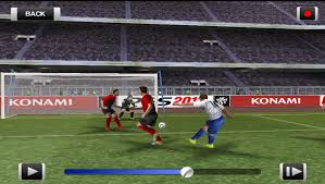 Résultat de recherche d'images pour "pes 2012 android"