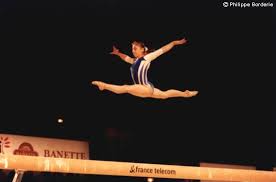 Résultat de recherche d'images pour "gymnastique poutre championnat du monde"