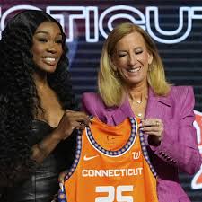 Former LSU star Aneesah Morrow has been traded to a new WNBA team