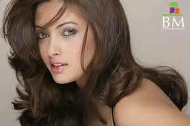 Riya Sen knows very well how to remain in the limelight. She has hardly any film in her kitty but when it comes to create controversy, she stands first. - riya-sen___59939