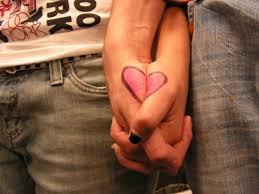 Srce po srce..... poljubac - znak ljubavi ♥ - Page 20 Images?q=tbn:ANd9GcRa5s1zTg7YHCR7WnYWbCjs7WY_mWLOE2WnG-ygKhWfv8RuC0h5NA