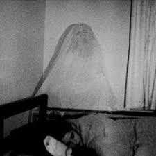 fotos de fantasmas reales........LESTAT Images?q=tbn:ANd9GcRa6I9wj1gER-kXAHG6DEgx-maqHIiNMHBfn2OWntDs1McPrtm1