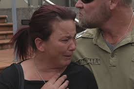 Ashley Edmonds parents outside court - 5284046-3x2-940x627