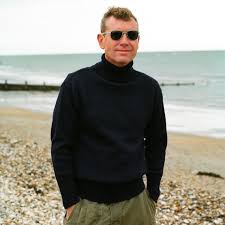 Résultat de recherche d'images pour "steve mcqueen turtleneck"