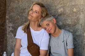 https://www.geo.tv/latest/625745-reese-witherspoon-gushes-over-son-tennessee-on-special-day