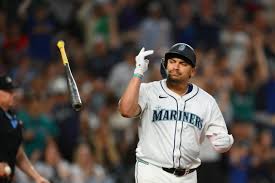 Mariners Finalize New Contract with Josh Naylor