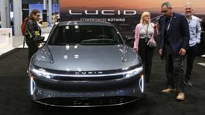 Lucid Gravity advanced self-driving technology