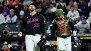 Mets pitcher Clay Holmes suffers injury
