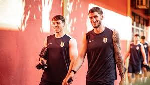 Uruguay se prepara para amistoso: Bielsa define equipo y transmisión en AUFTV