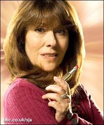 Elisabeth Sladen as Sarah Jane Smith in the new CBBC drama the Sarah Jane Adventures which airs on New Year&#39;s Day 2007. &quot;I left Sarah Jane but she never ... - sja_soniclipstick_250_250x300