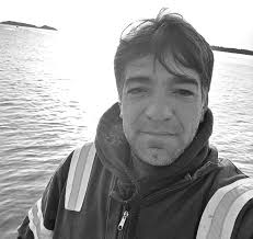 Mergulhador morre durante limpeza de casco de navio em alto-mar