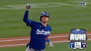 Kyle Tucker hits a solo home run, giving Dodgers early lead vs. Mets