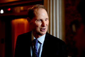 Senate Democrat Ron Wyden Plans Vote to Repeal Trump-Era Tariffs