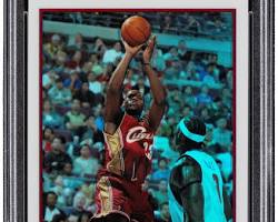 2003 Topps Chrome Refractor LeBron James Rookie Card PSA 10