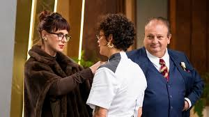 Irina ganha 1º pin no MasterChef e avalia: "Me torno um alvo direto"