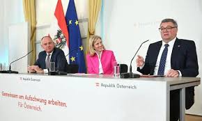 Budget: Einsparungen auch bei E-Firmenautos, Notstandshilfe und Kuren geplant