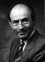 Walter Mischel (1930) è uno psicologo austriaco che ha insegnato alla Columbia University e a Stanford. - 1