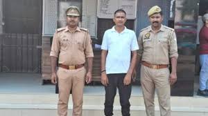 यूपी पुलिस का फर्जी नियुक्ति पत्र लेकर सिपाही ट्रेनिंग के लिए पहुंचा युवक, जांच में खुली पोल, अरेस्ट
