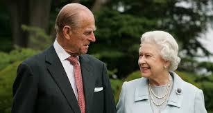Queen Elizabeth’s Friend Shares the Key Marriage Strategy the Late Monarch Used With Prince Philip: “Worked...