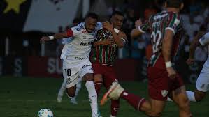Neymar falha e Santos FC amarga derrota na Vila Belmiro