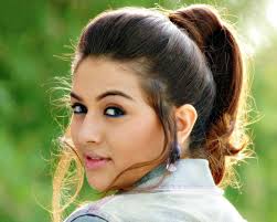 Top Best Tollywood Telugu Film Actress Hansika Motwani Without Makeup. Is this Hansika Motwani the Actor? Share your thoughts on this image? - top-best-tollywood-telugu-film-actress-hansika-motwani-without-makeup-167655028