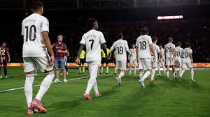 Levante, Real Madrid Honour Sign Language Day Wit Special Jerseys - Imagen principal del artículo