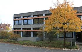 Karl-Dehm-Schule (Volksschule), Schwabach: 842 Ehemalige sind an ...