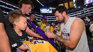 Luka Doncic y Cade Cunningham, elegibles para los premios; Edwards, descartado